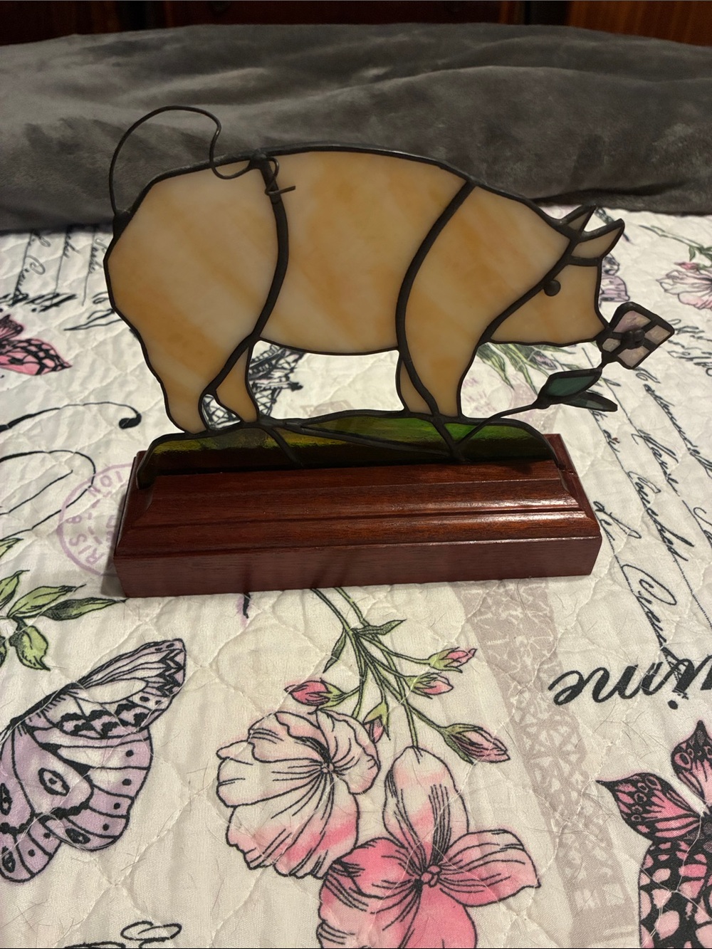 Handcrafted Stained Glass Pig Accent in Cream and Green - Decorative Home Art